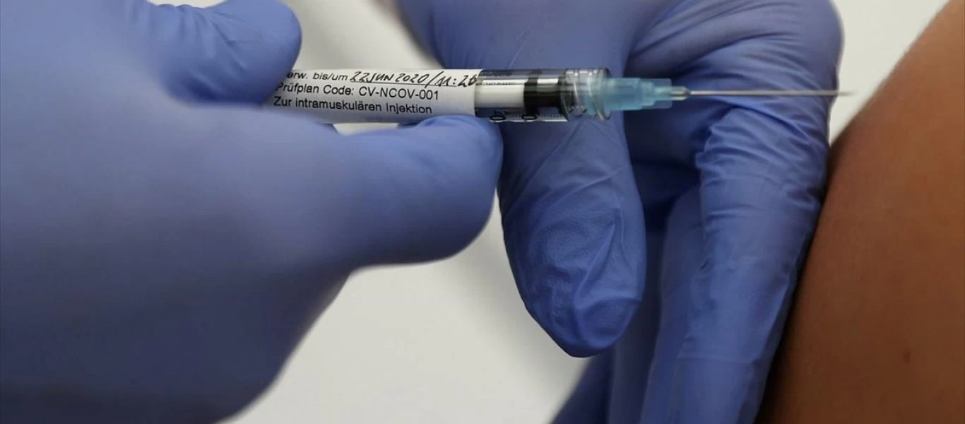 Κορωνοϊός: Στο τέλος του 2021 το εμβόλιο της Sanofi και της GSK